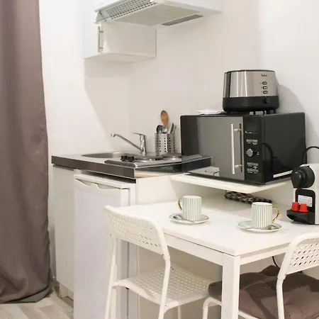 Cozy In A Quiet Location 15th Apartman *
